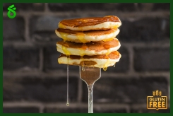 Pancake Proteici alla Farina di Grillo (Gluten-Free)